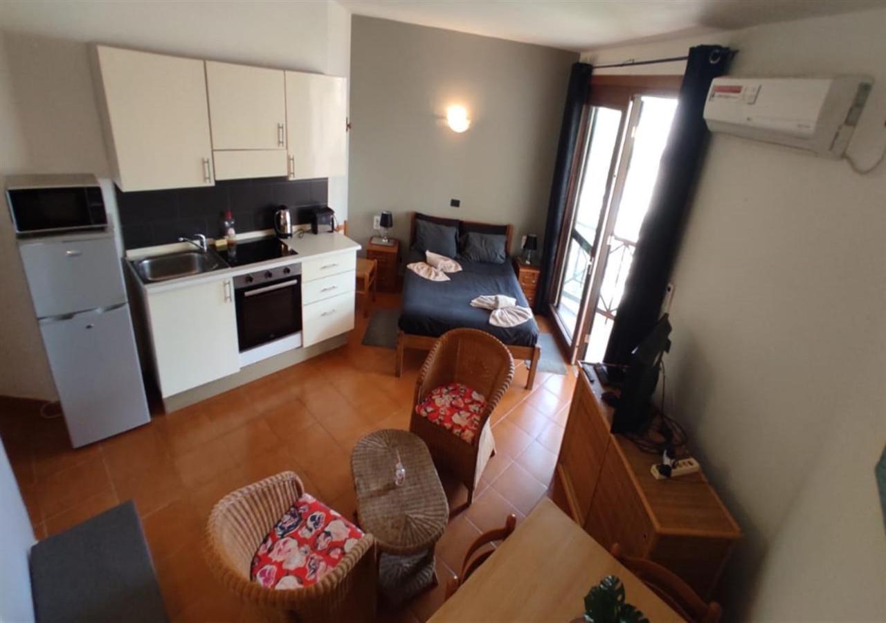 Adults Only Beachfront 1 Bed Studio Apartment In Porto Antigo 2 Santa Maria Sal With Pool Free Wifi & Aircon Ideal Long Stays Extérieur photo